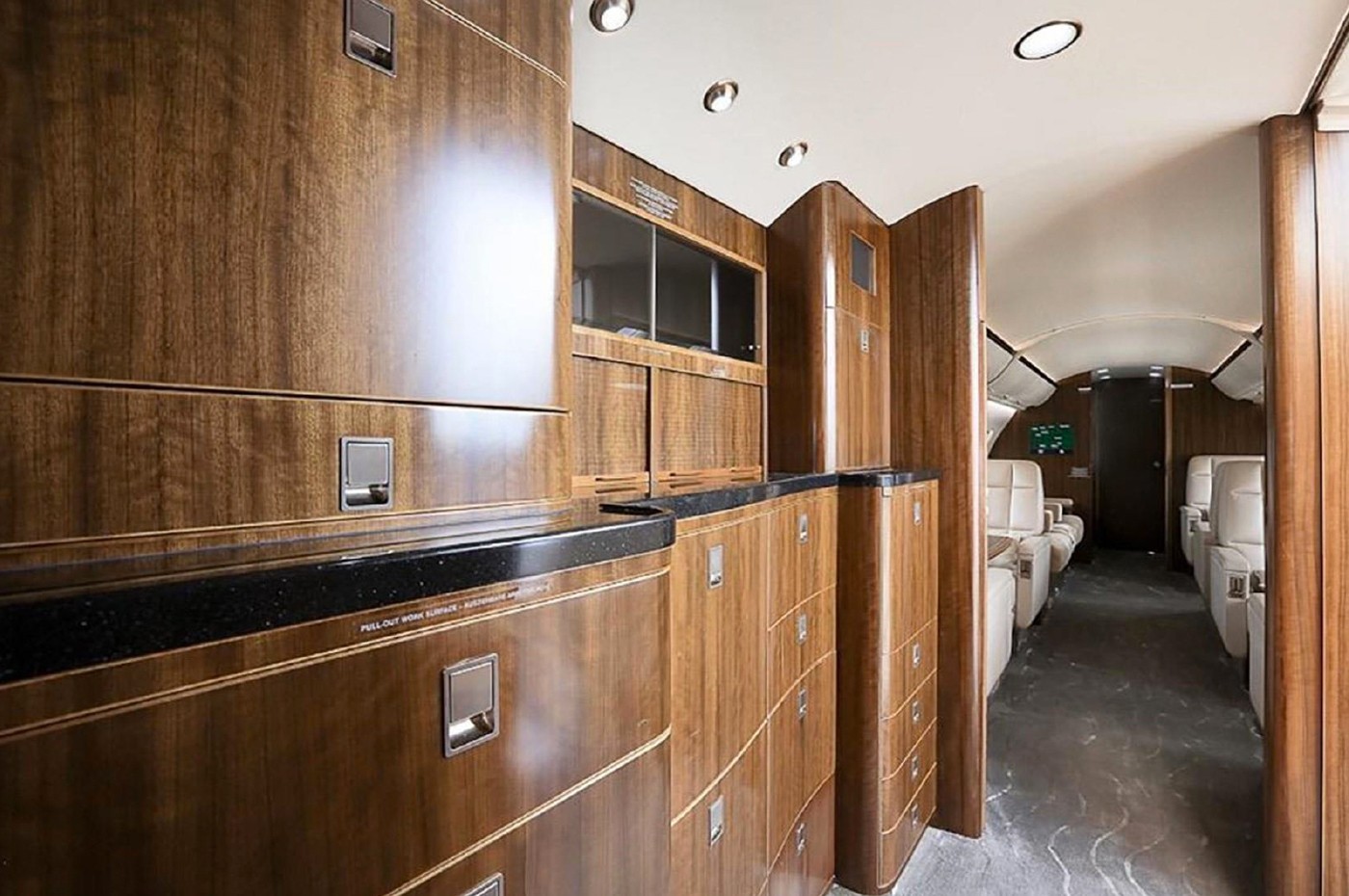 Challenger 605 5764 Galley